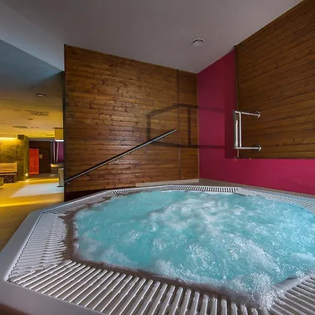 Wellness Smerdzonka - Kupele Pieniny Penzión pre hostí Cerveny Klastor